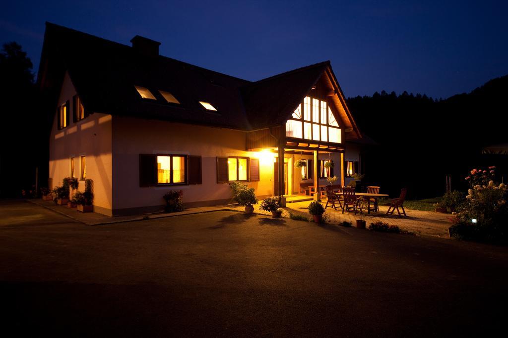 Gaestehaus Biohof Лейтшах Екстериор снимка